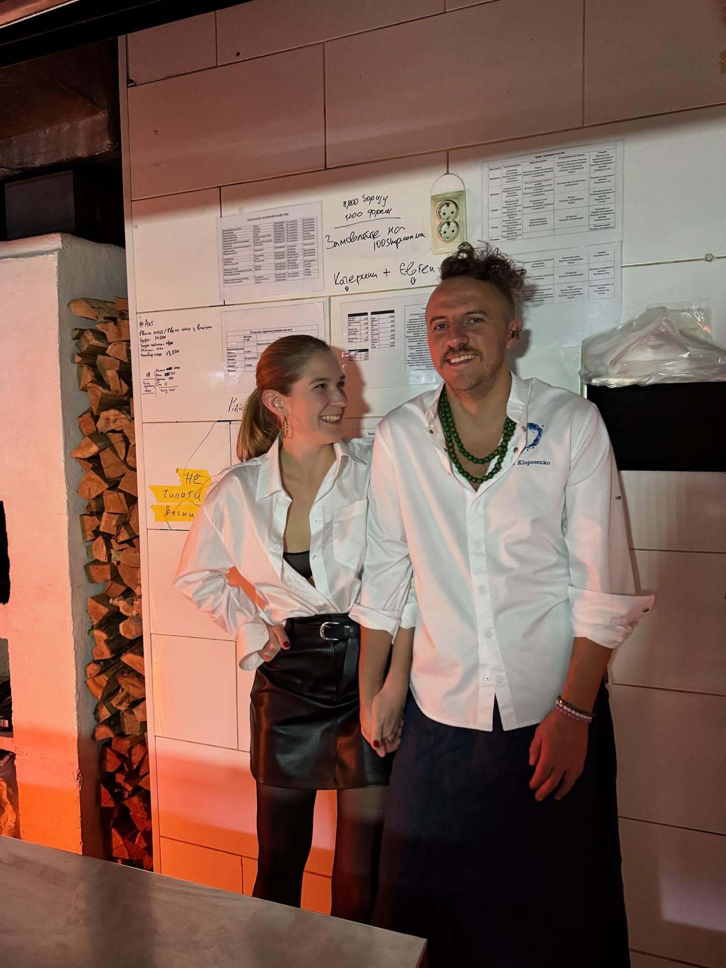 Евгений Клопотенко впервые показал свою девушку: как шеф-повар комментировал слухи о романе с мужчинами и готов ли к детям