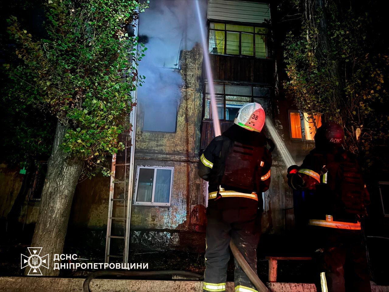 Окупанти атакували житлові будинки на Дніпропетровщині: кількість постраждалих зросла. Фото