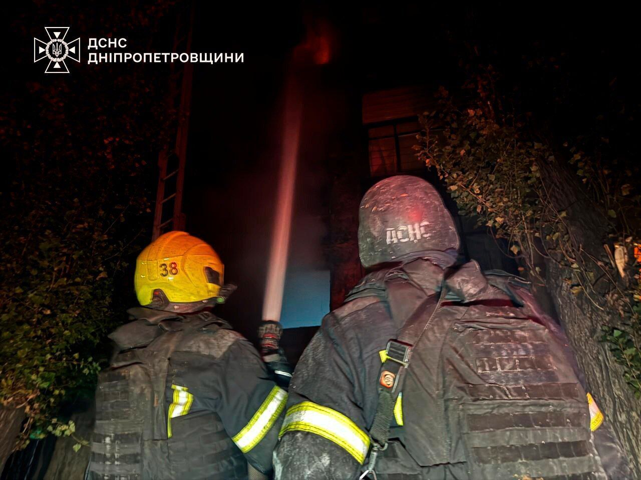 Окупанти атакували житлові будинки на Дніпропетровщині: кількість постраждалих зросла. Фото