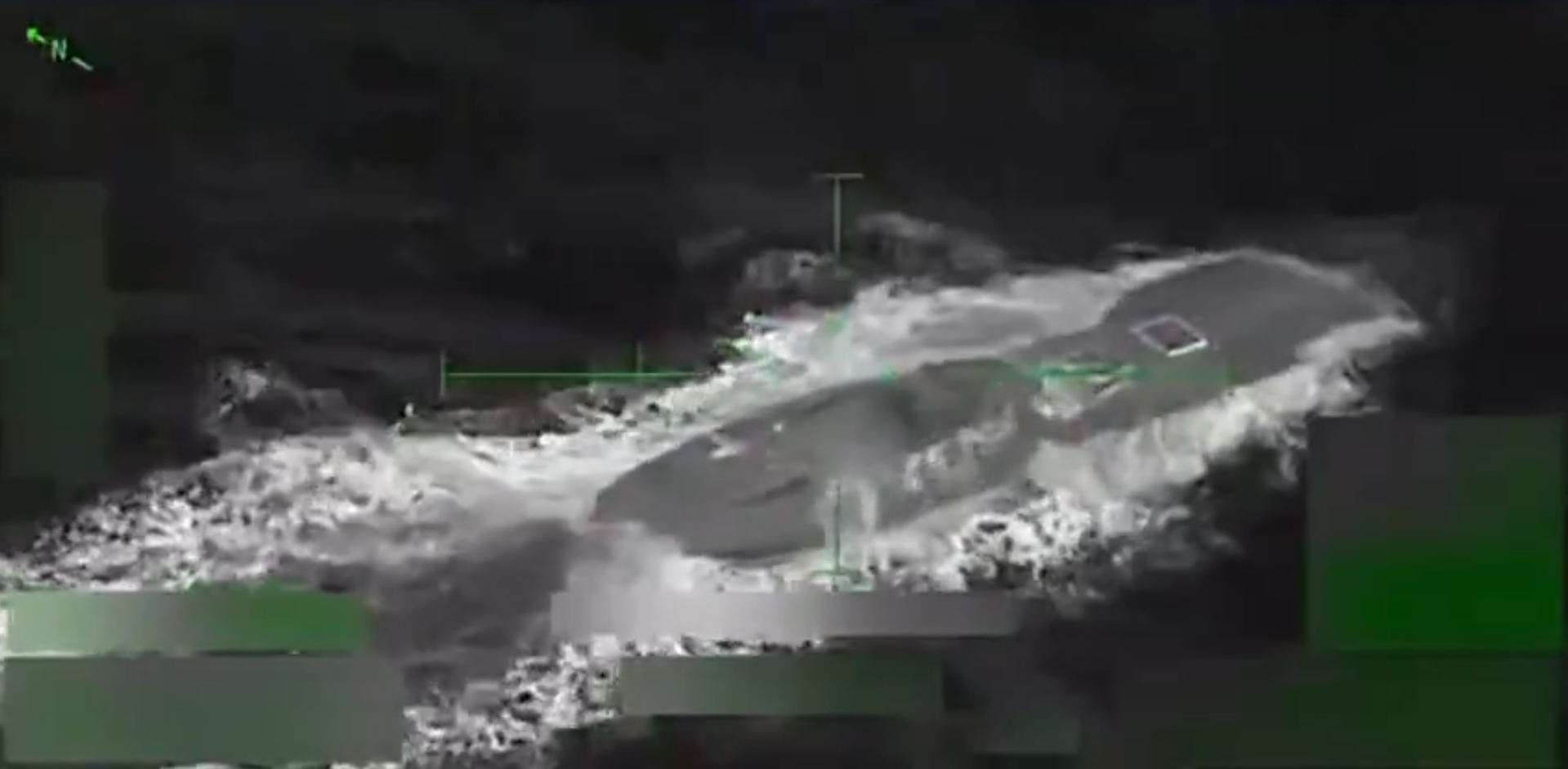 Трамп похвалився знищенням "великої субмарини" з наркотиками: двох терористів затримали