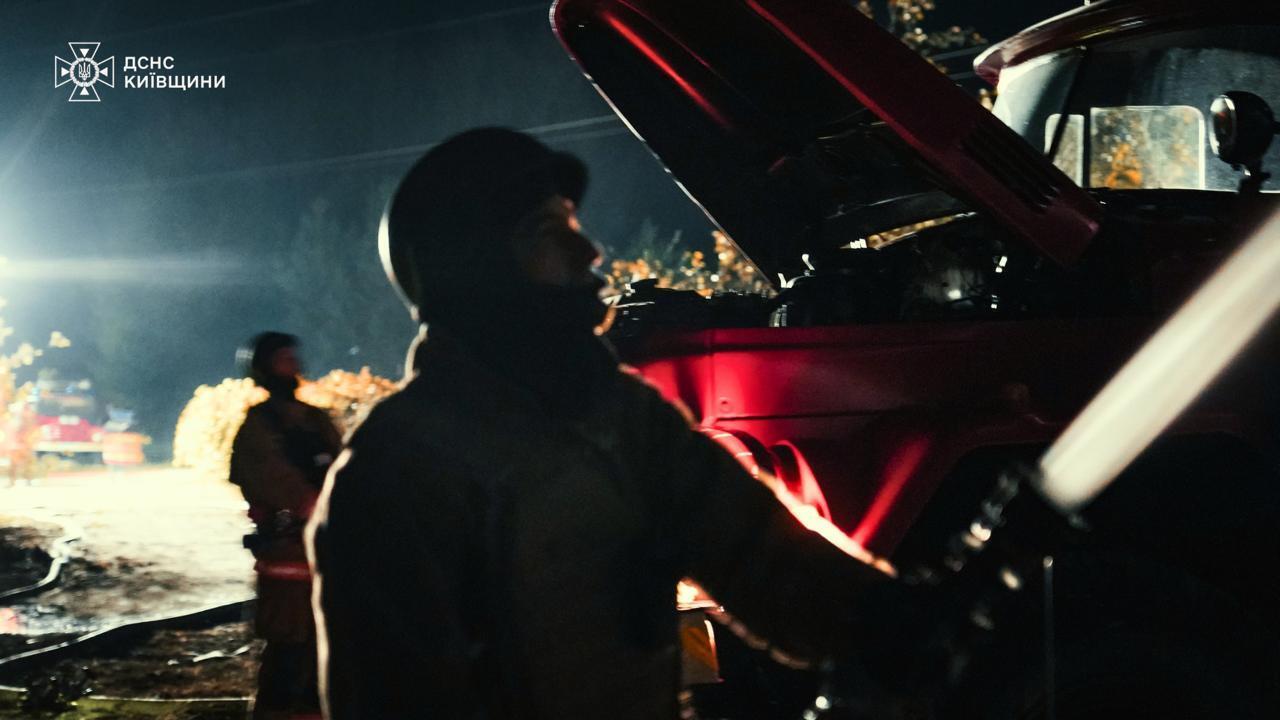 Без електропостачання місто на Київщині та частина Чернігівщини: РФ завдала удару по енергооб'єкту. Фото і відео