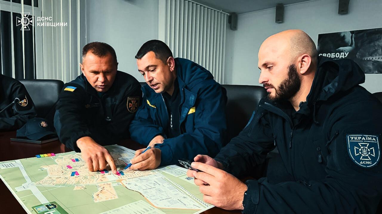 Без електропостачання місто на Київщині та частина Чернігівщини: РФ завдала удару по енергооб'єкту. Фото і відео