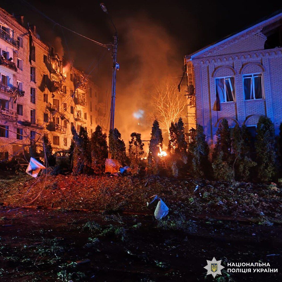 Росія завдала ракетного удару по Балаклії: є загибла, ще п'ятеро цивільних постраждали. Фото