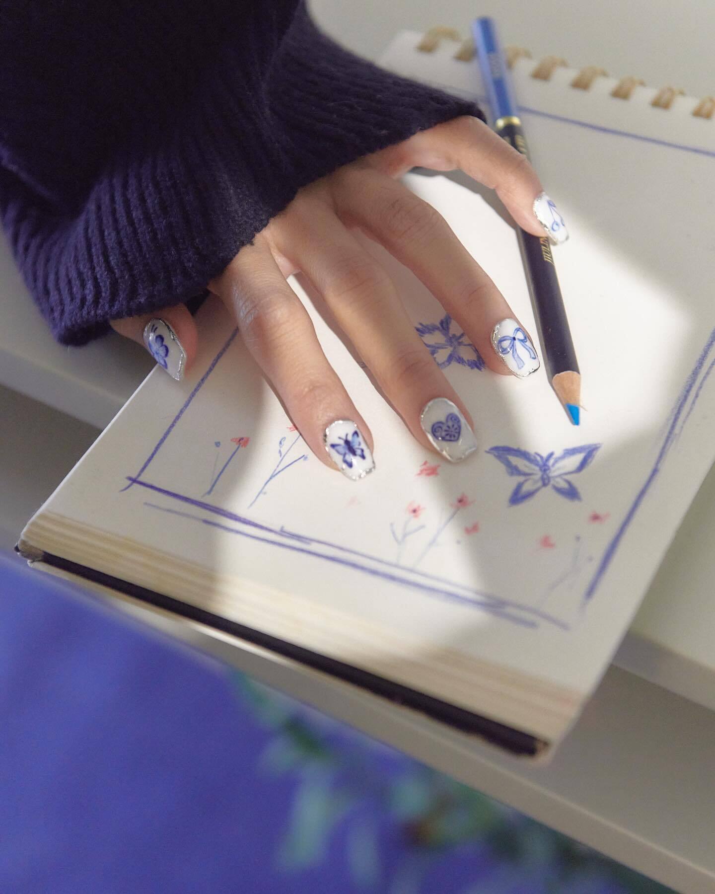 Ретроманікюр з минулого став гарячим трендом осені 2025