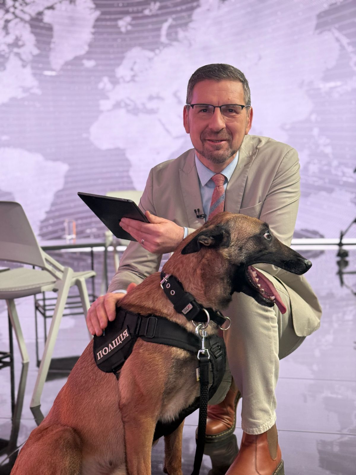 Ведущий телемарафона, который принял присягу, раскрыл, что толкает мобилизованных на СОЧ и как на самом деле проходит военная подготовка