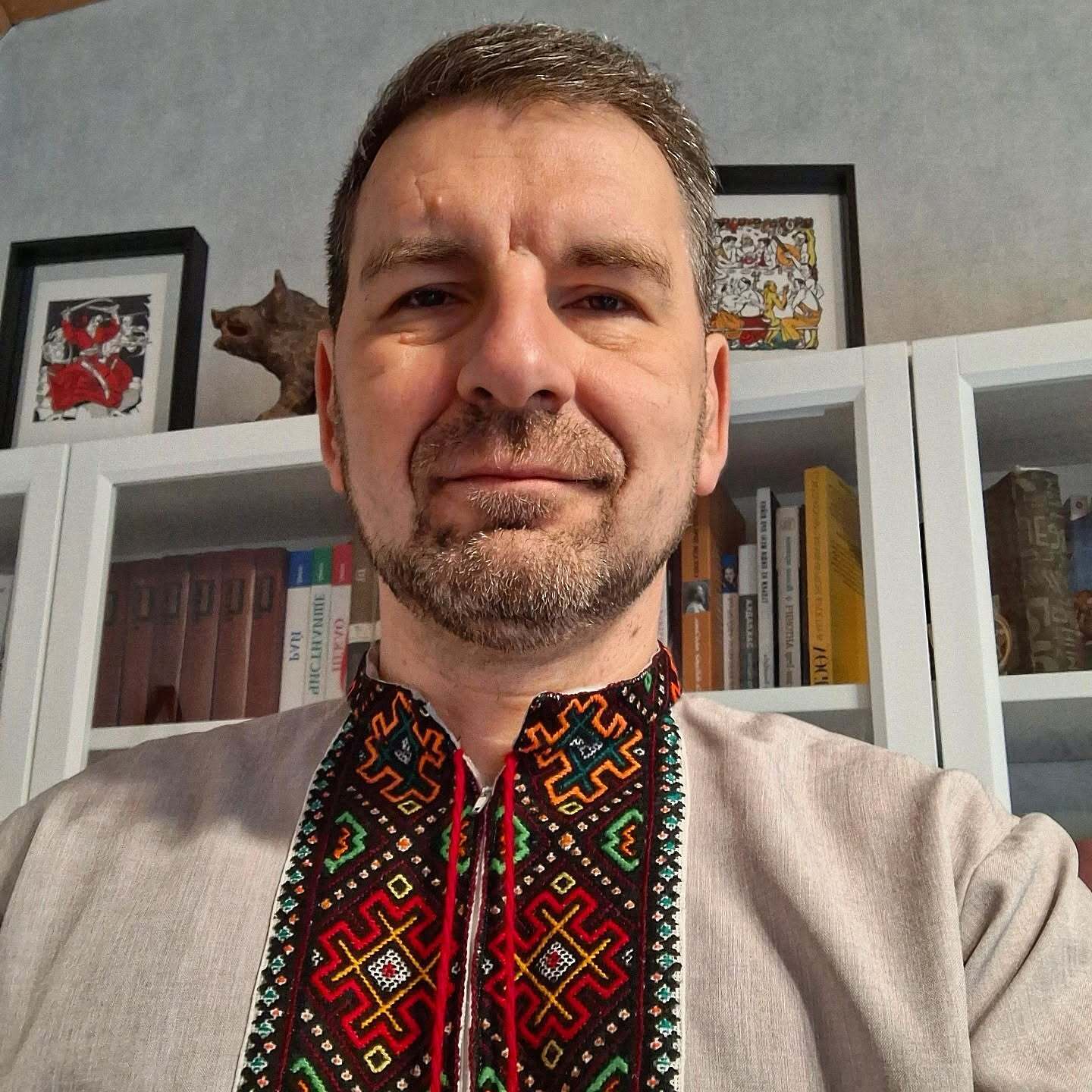 Ведущий телемарафона поразил заявлением о своей мобилизации в прямом эфире. Видео