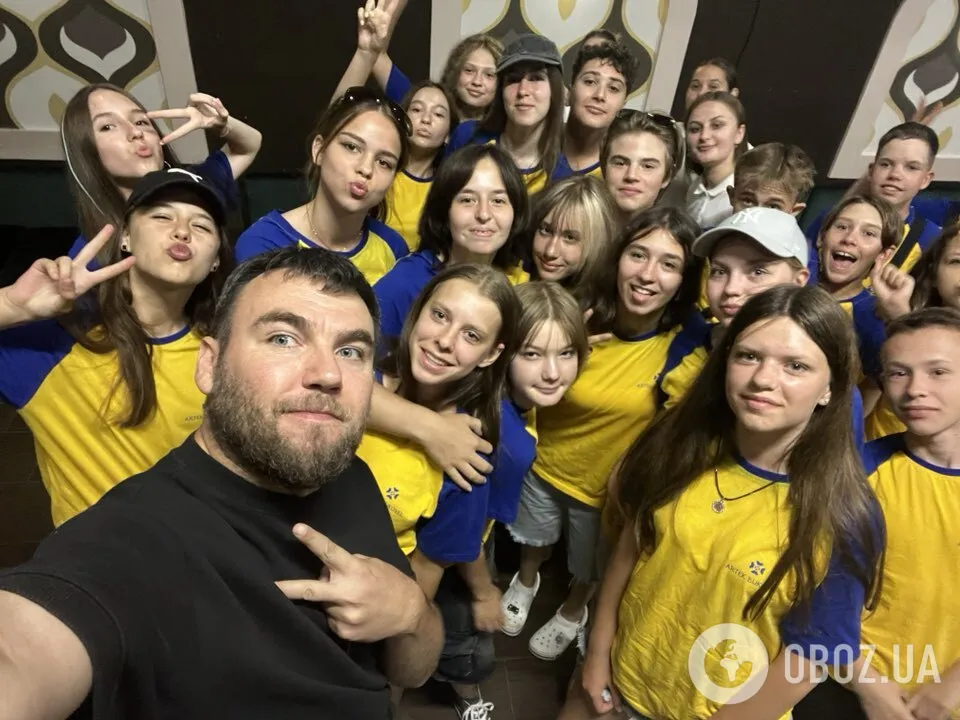 ''Кассир зарабатывает 30 тыс. грн. Это сигнал для власти''. Артур Пройдаков – о низких зарплатах учителей, современных детях и как сдать НМТ на 800 баллов
