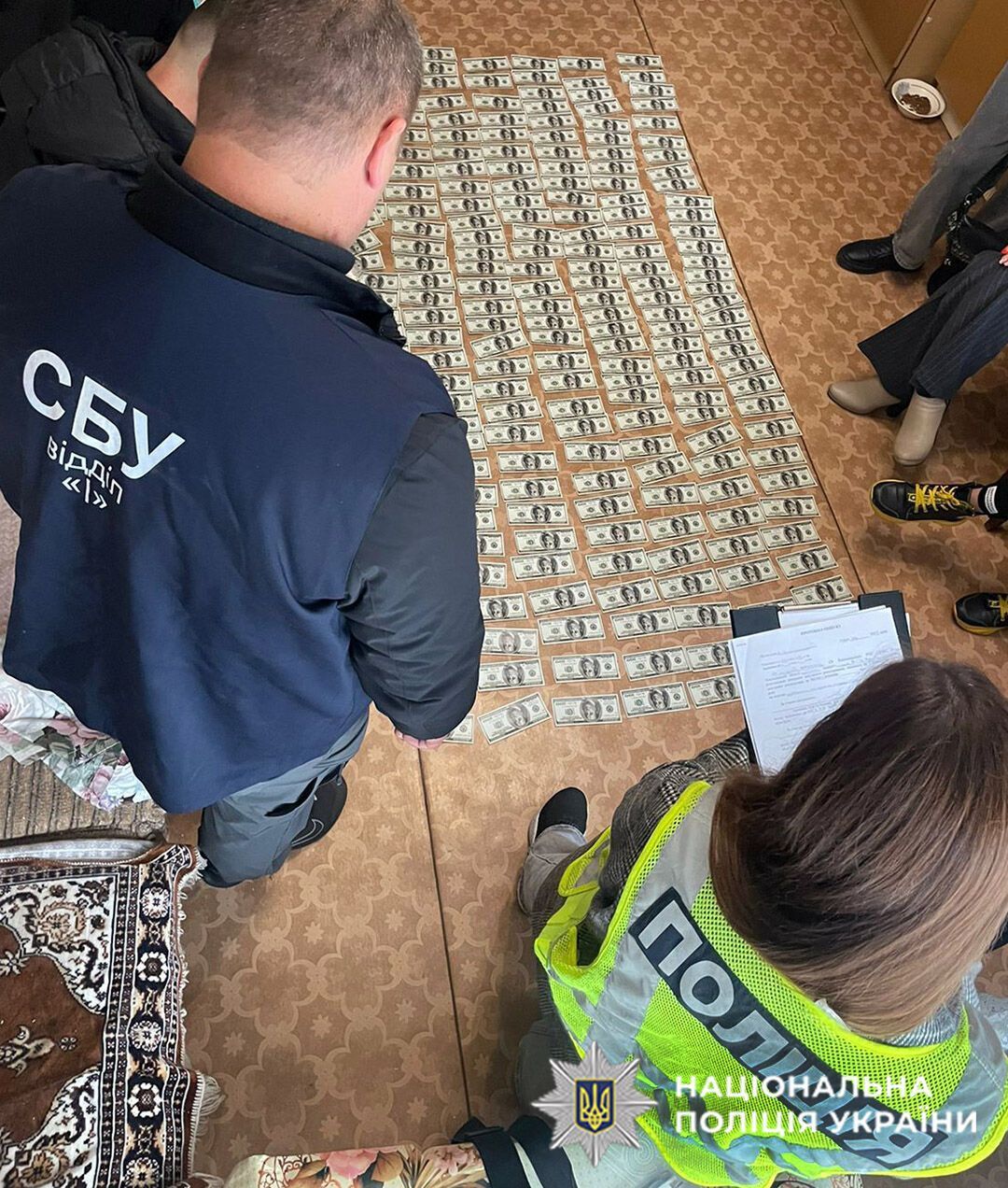 Обещала оформить фиктивную группу инвалидности: в Хмельницком задержали женщину, которая зарабатывала на уклонистах. Фото