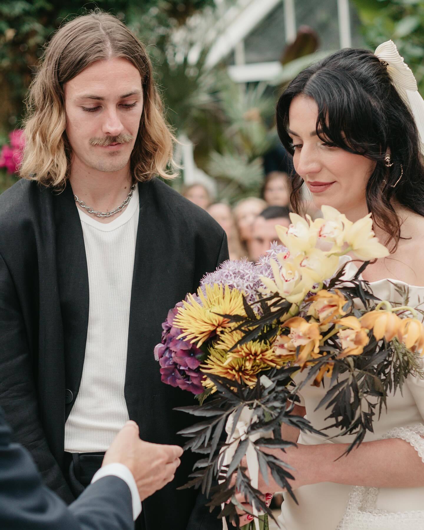 У Німеччині дружина знаменитого футболіста вирахувала "троля" в соцмережах і позбавила чоловіка кар'єри