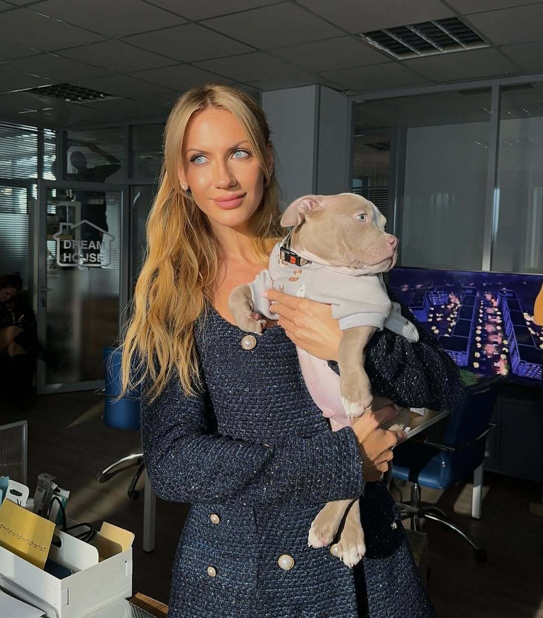 Лесю Никитюк случайно покрасили не в тот цвет: результат получился "роскошный"