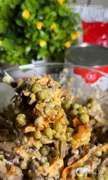 Який смачний салат приготувати з курячої печінки: бюджетний рецепт