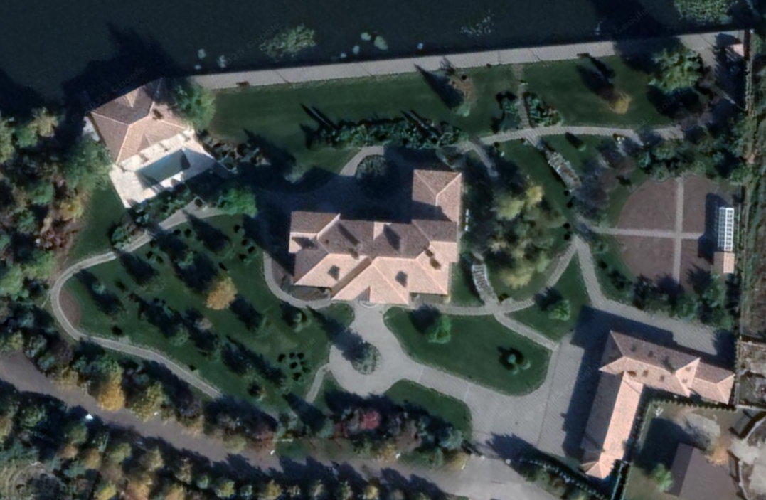 Як виглядає будинок Гнатушенко