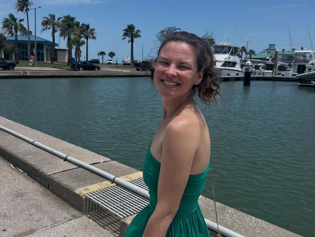 Зірка "Пуститися берега" з ДЦП заручився: що відомо про його кохану. Фото