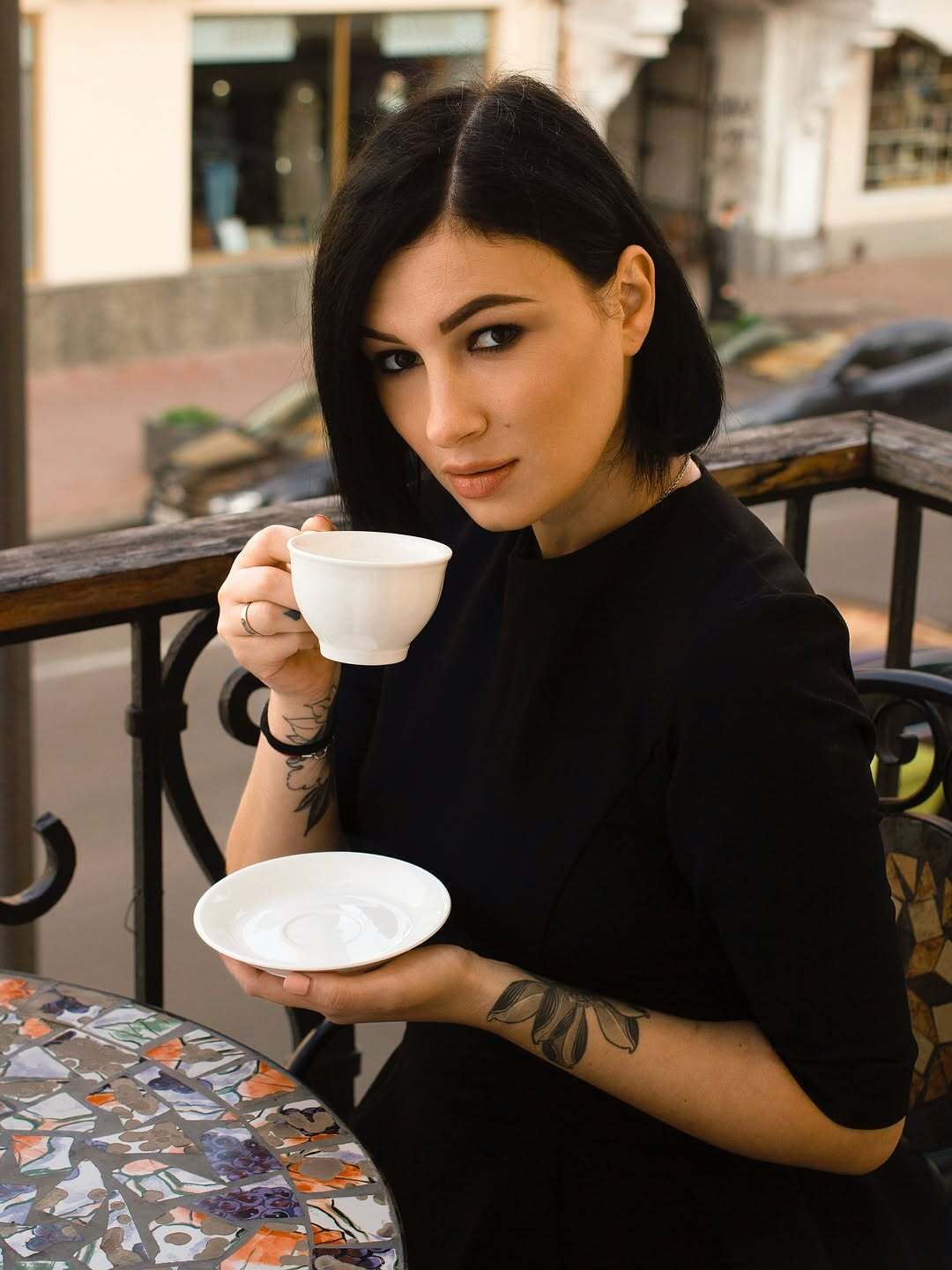 "Скільки можна сидіти на двох стільцях?" Анастасія Приходько накинулась на українського підлітка, який зробив їй зауваження через російську мову