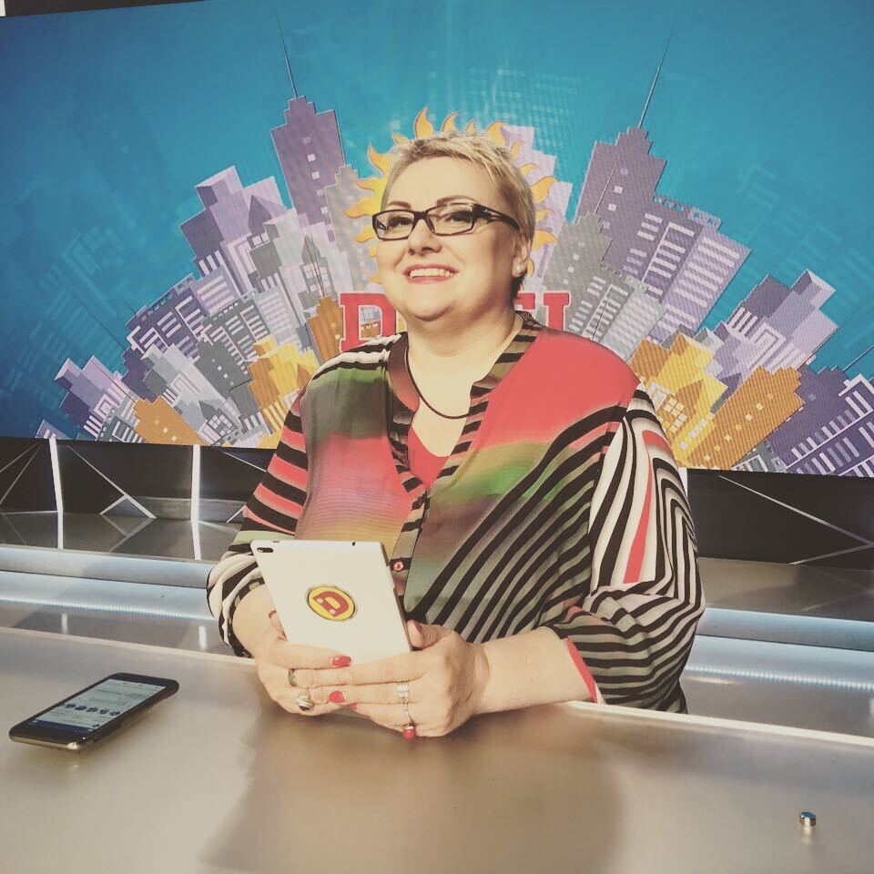 Сестра Марины Поплавской показала памятник артистке, из-за которого спорила с "Дизель Студио"