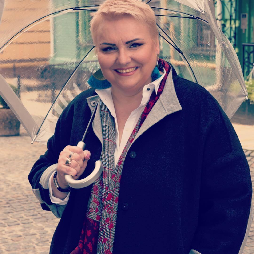 Сестра Марины Поплавской рассказала о странном знаке на могиле звезды "Дизель Студио". Видео