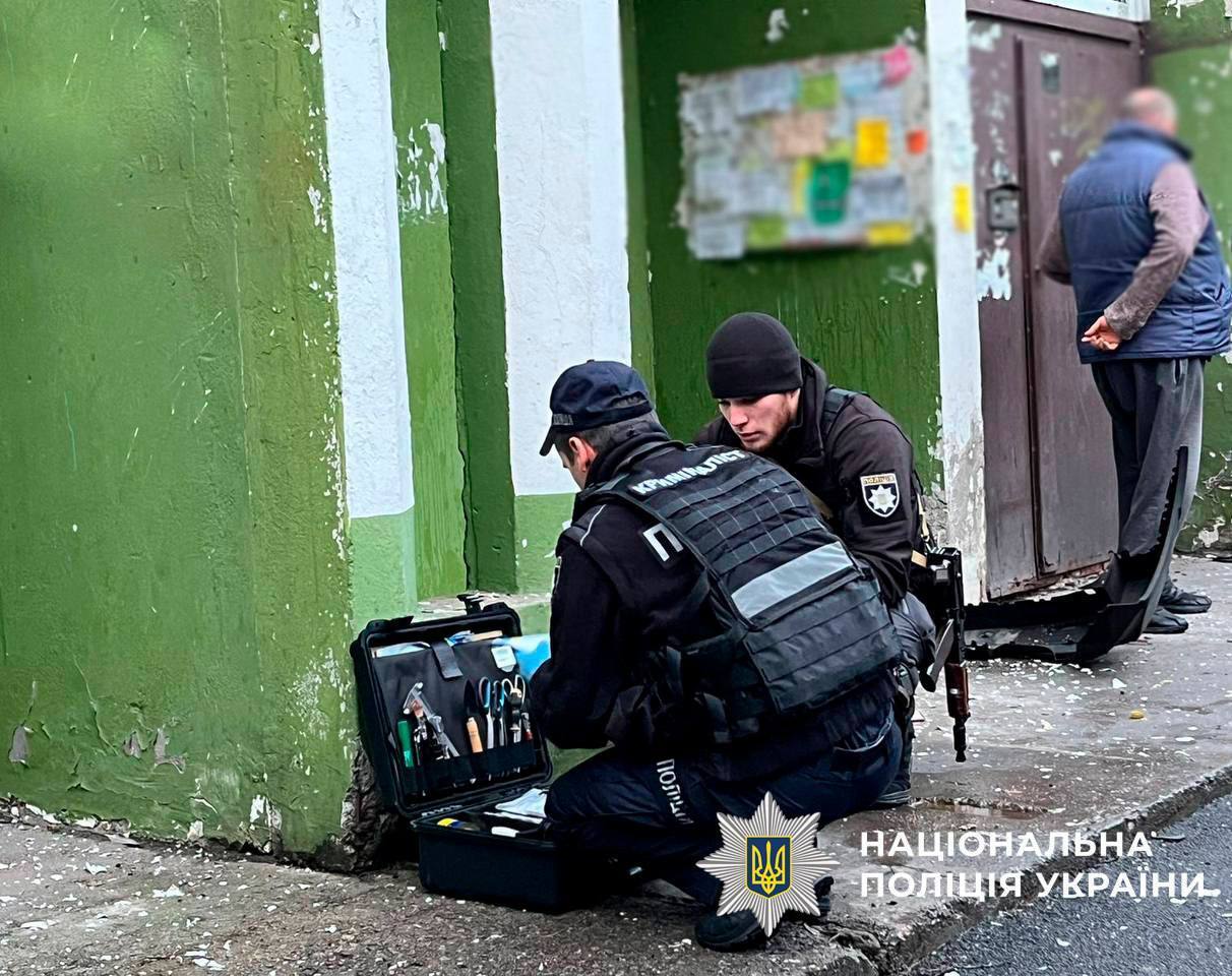 Вибухівка була закладена під сидіння: у Києві стався вибух в авто, поліція розкрила подробиці. Фото