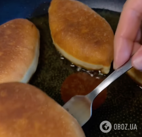 Вкусные жареные пирожки с капустой: делимся элементарным рецептом