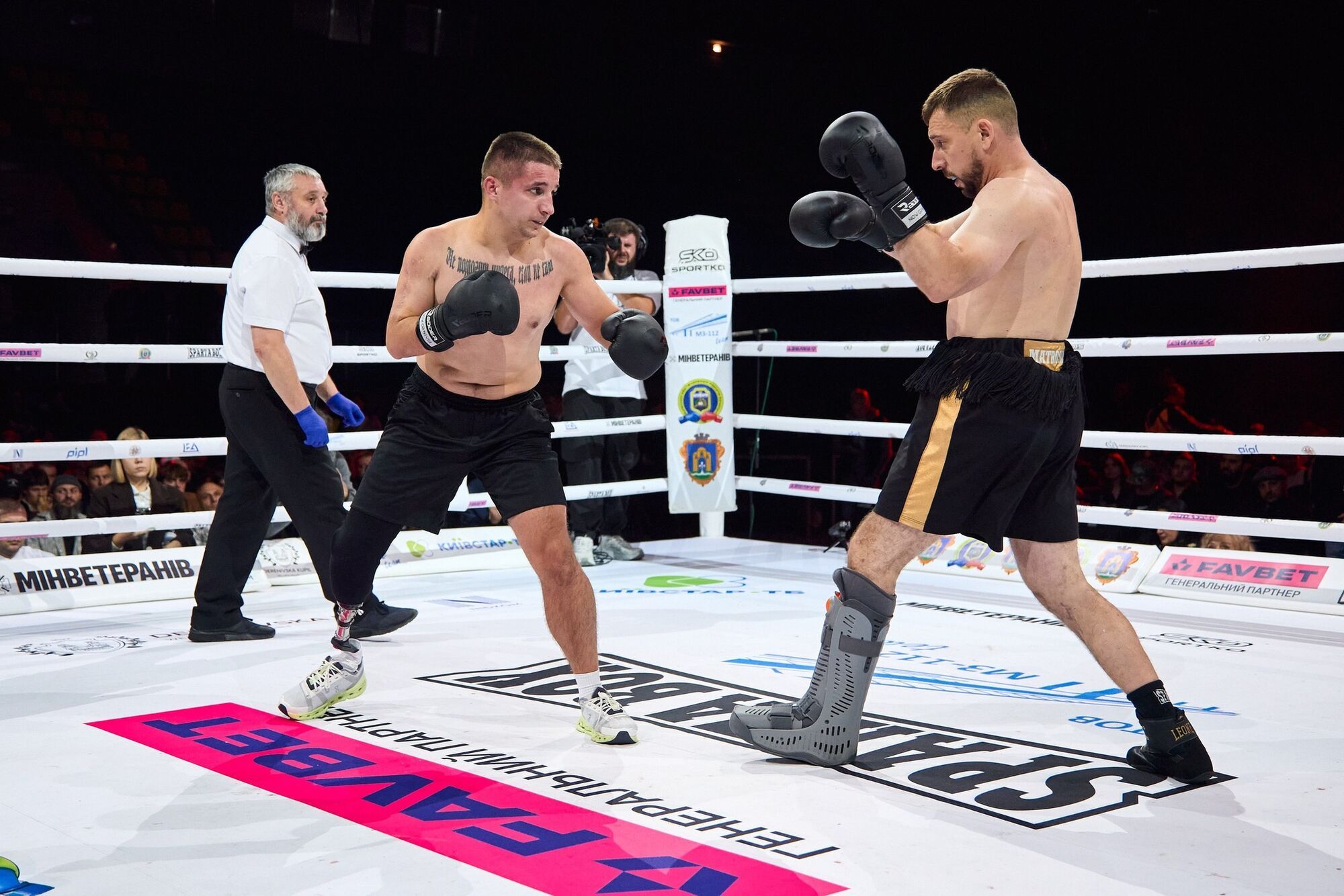 "Треную ветерана з інвалідністю безкоштовно?" Голова відомої промоутерської компанії розповів про допомогу пораненим військовим та унікальну лігу