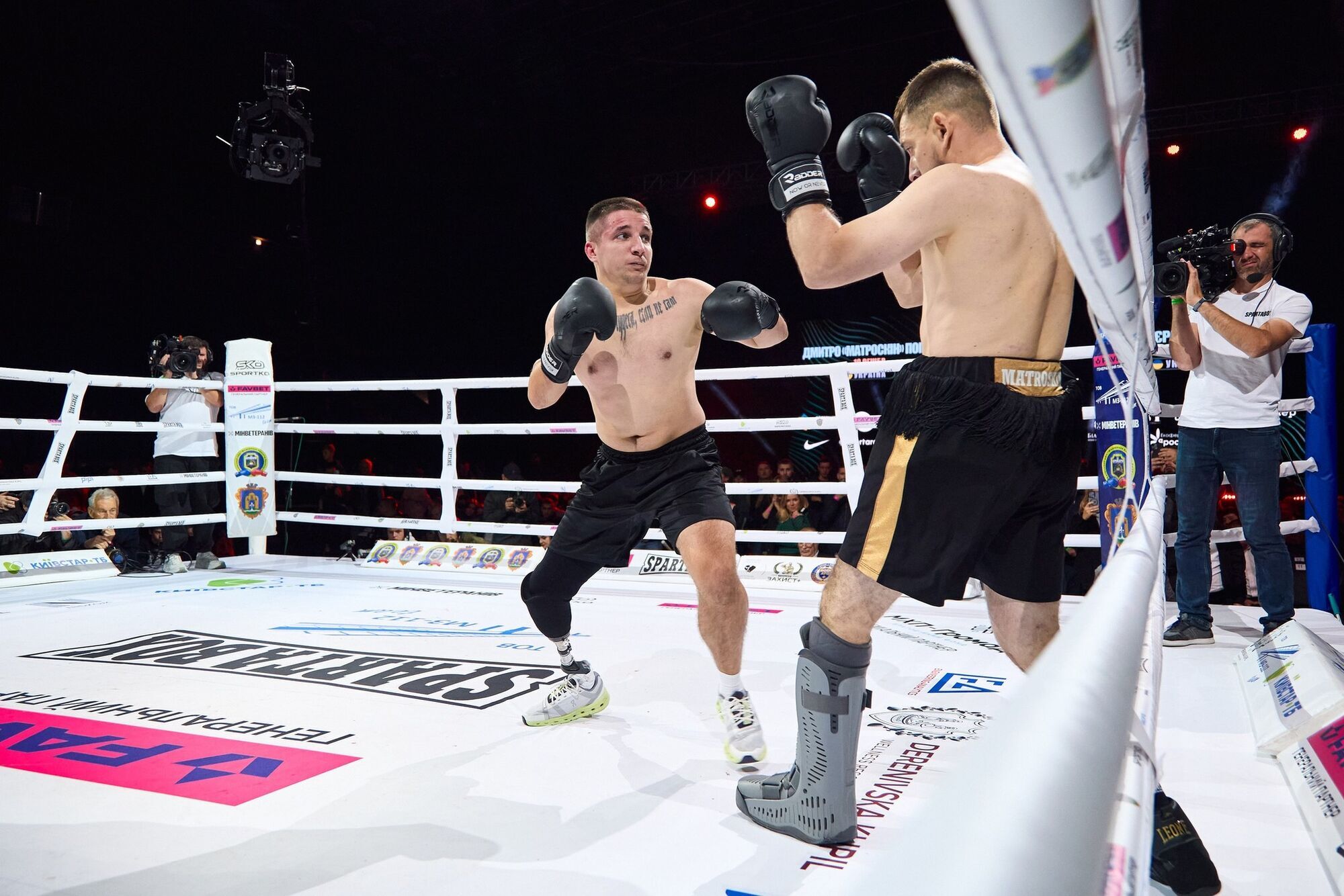 "Треную ветерана з інвалідністю безкоштовно?" Голова відомої промоутерської компанії розповів про допомогу пораненим військовим та унікальну лігу