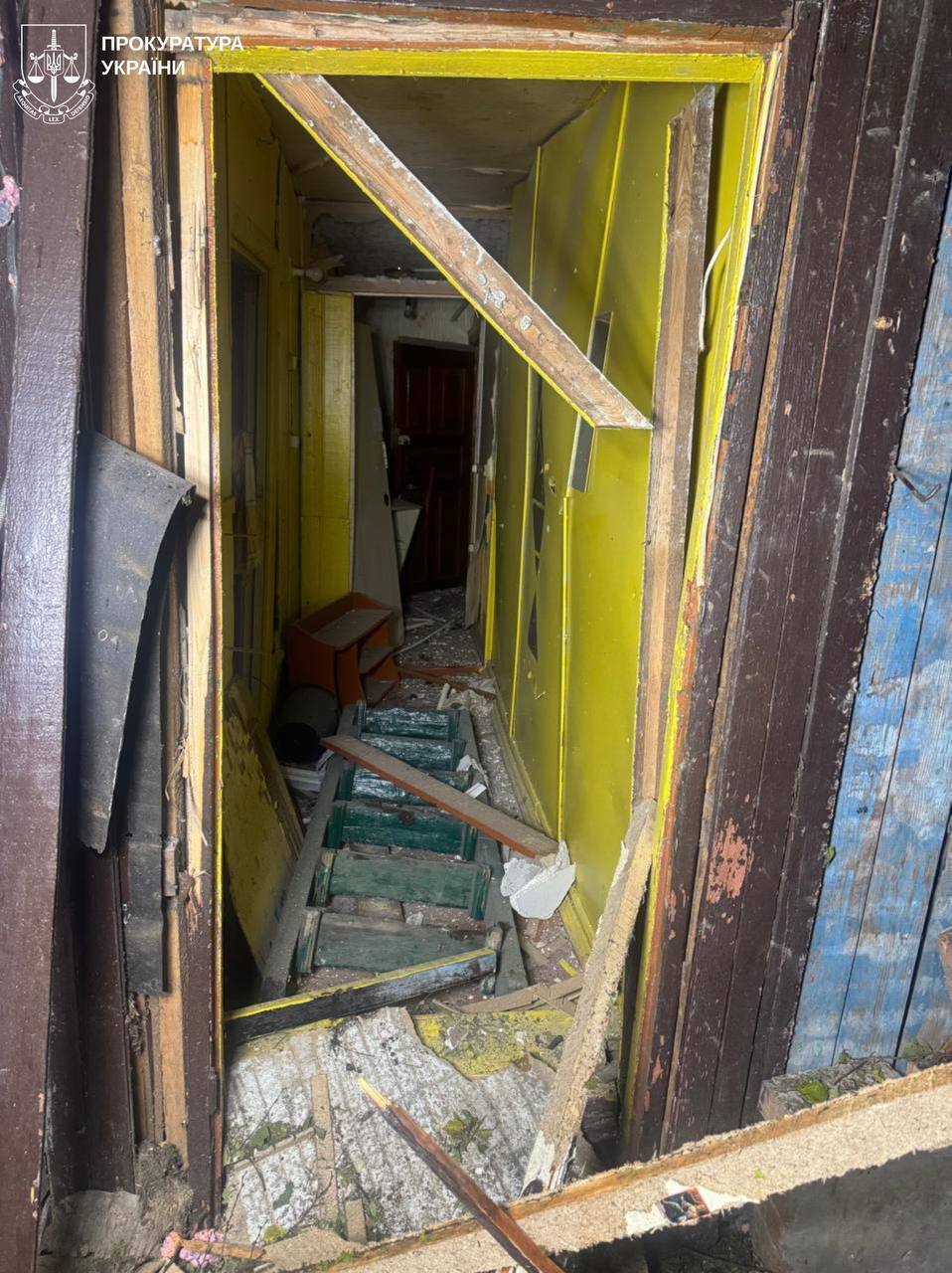 Росія атакувала КАБами Харків: пошкоджено будинки, постраждали 11 людей. Фото