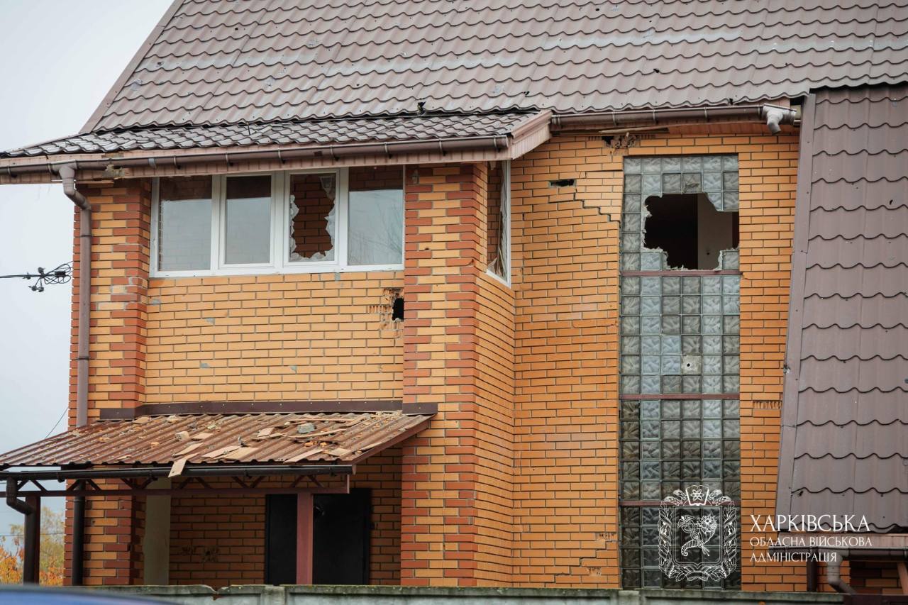 Росія атакувала КАБами Харків: пошкоджено будинки, постраждали 11 людей. Фото