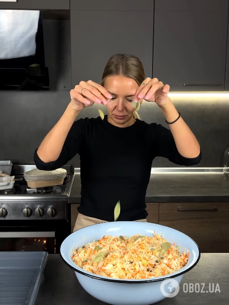 Как вкусно заквасить капусту без уксуса: получится хрустящей и хорошо хранится