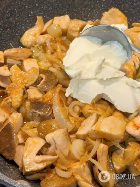 Как вкусно потушить белые лесные грибы: делимся простым рецептом