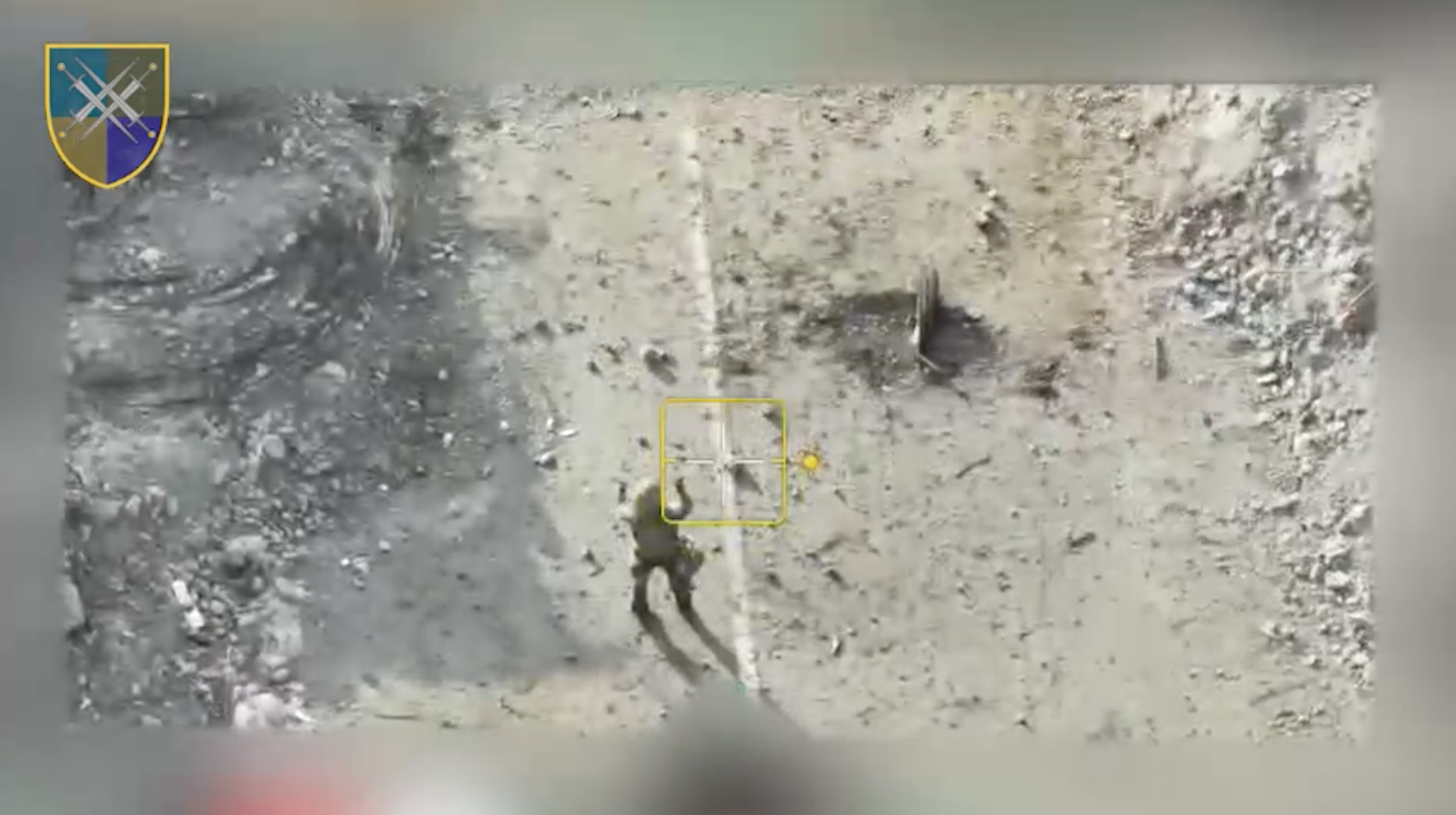 Хотів здатися у полон: російські військові скинули з дрона вибухівку на свого ж бійця. Відео