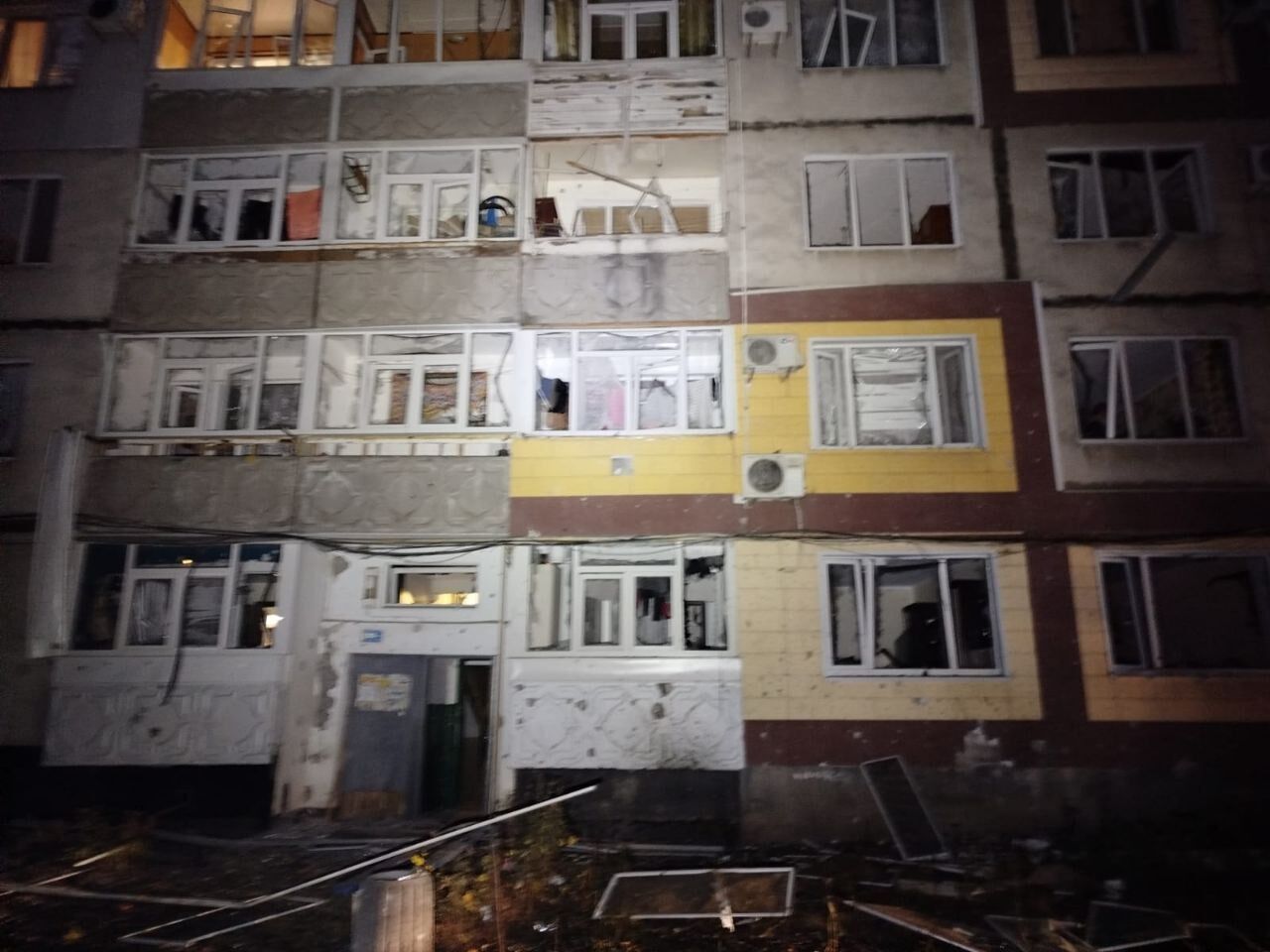 Росія атакувала Україну 28 ракетами та сотнями дронів: знешкоджено 349 цілей,  під ударом – енергетика, нафтогазова інфраструктура та залізниця