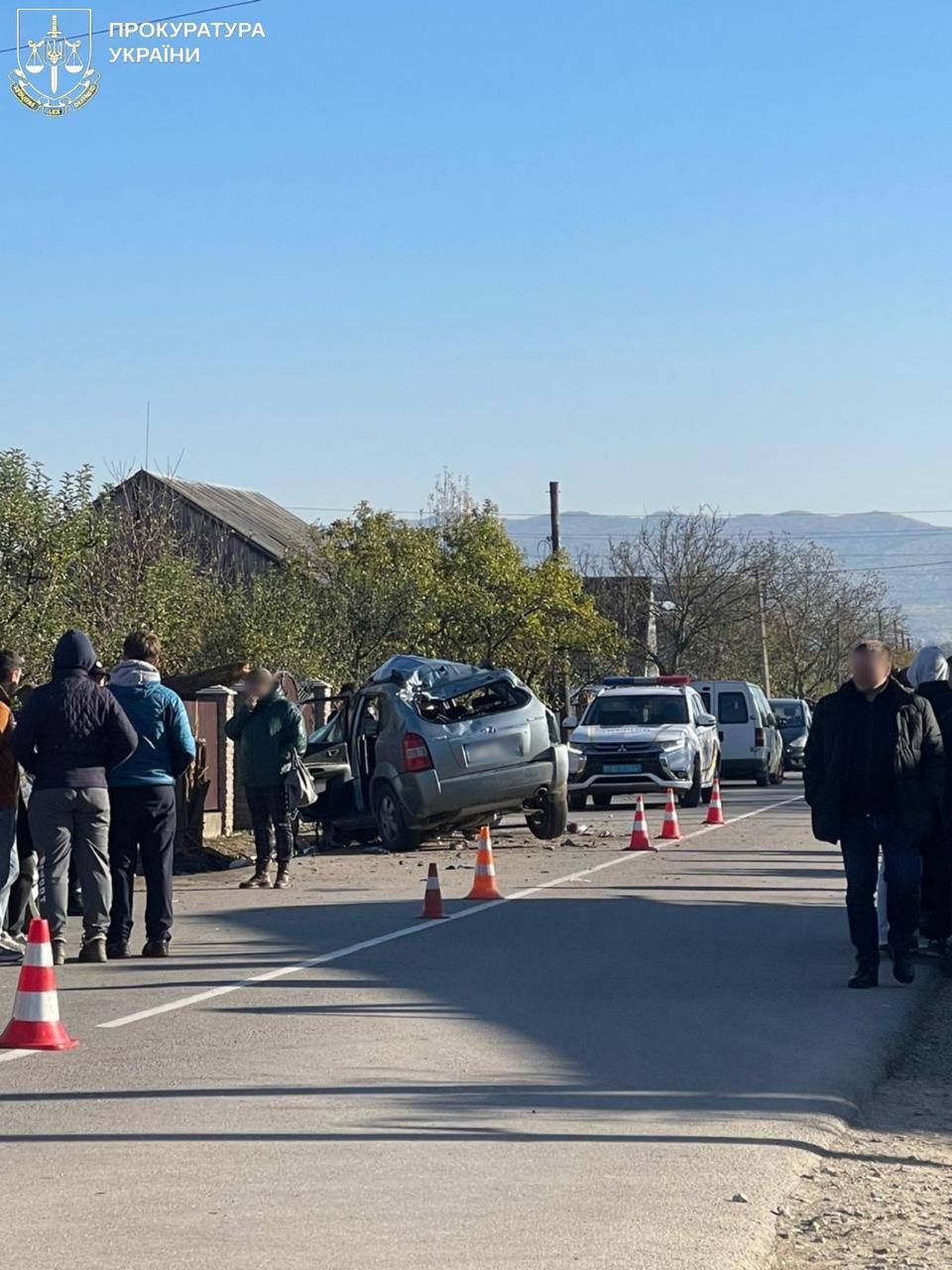 На Прикарпатье нетрезвый учитель устроил ДТП: погибли 14-летний ученик и 21-летний пассажир, есть пострадавшие. Фото