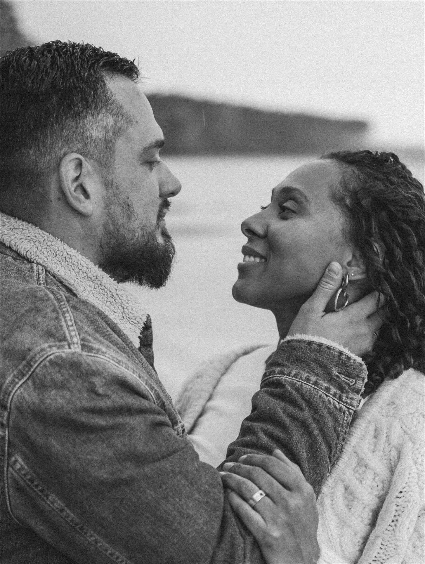 Знаменита українська чемпіонка-фехтувальниця оголосила про вагітність. Фото