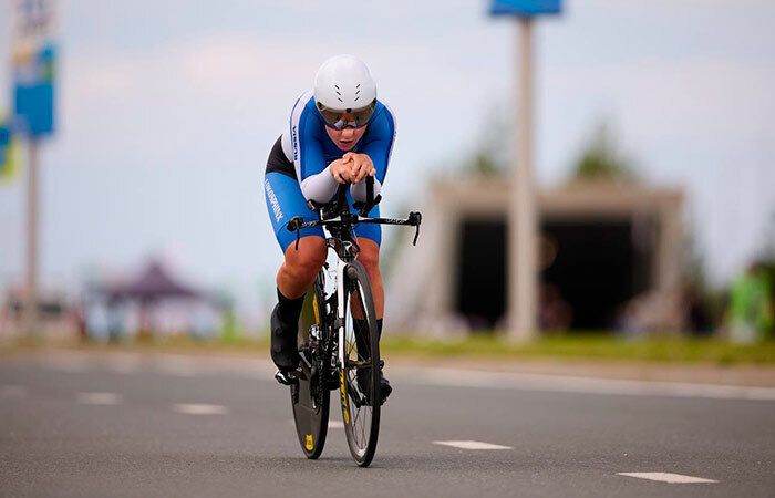 На титулованную российскую спортсменку упал потолок перед чемпионатом мира в Чили. Видео