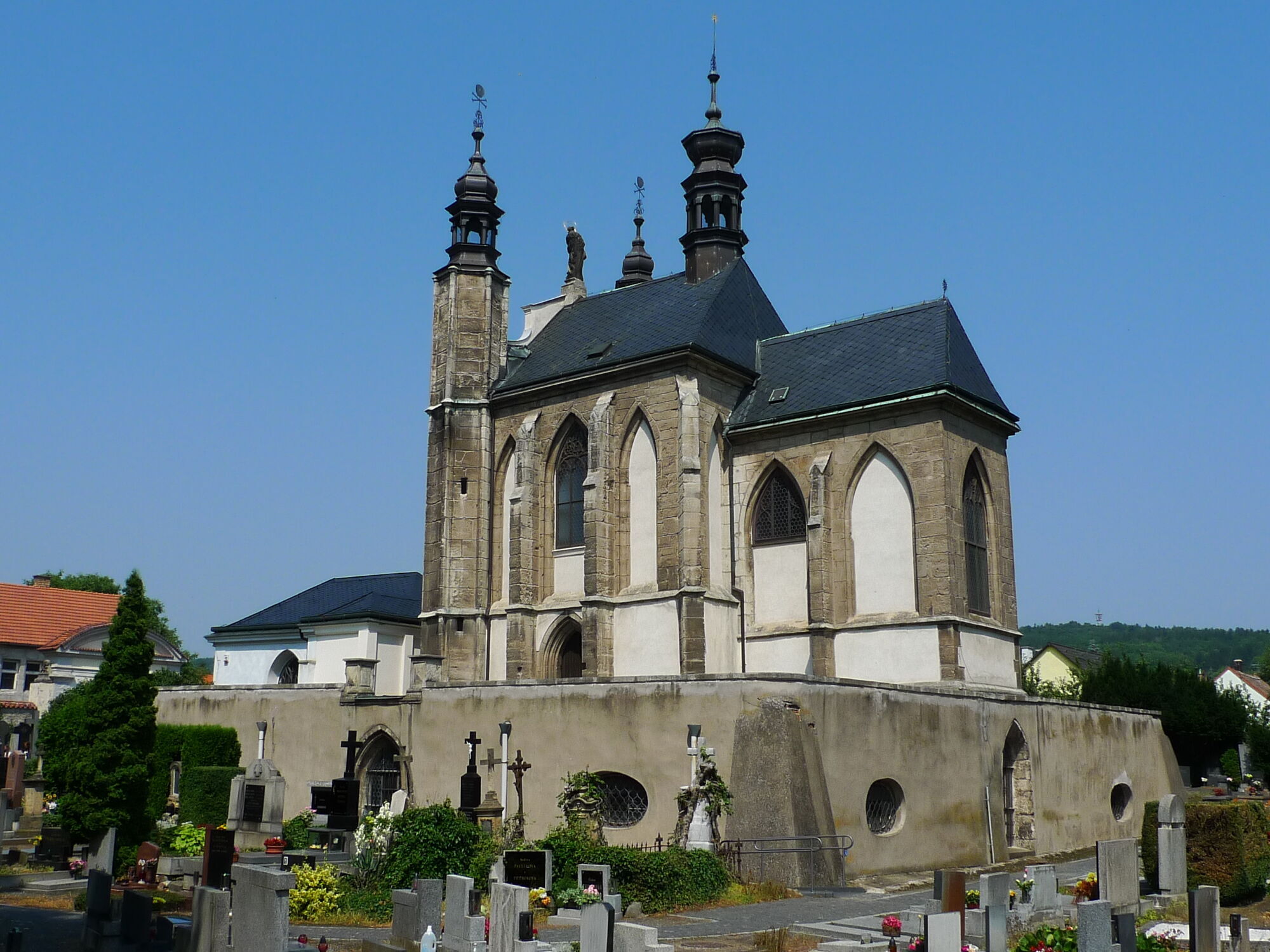 Церковь костей в Чехии назвали самой пыльной в Европе: как выглядит