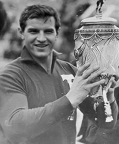 У Росії помер титулований футболіст-рекордсмен, який двічі вигравав чемпіонат СРСР