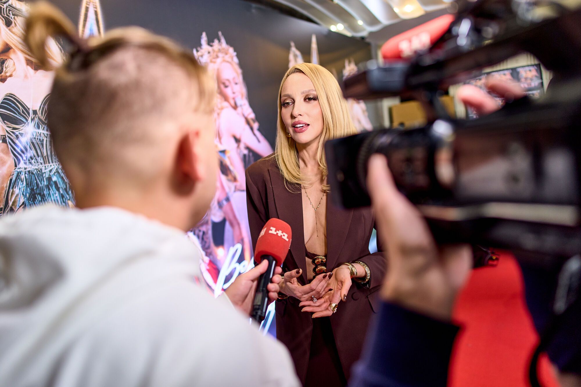 "Все буде добре, Оля": у Києві відбулася прем’єра документального фільму про особисту трансформацію співачки Полякової за час війни