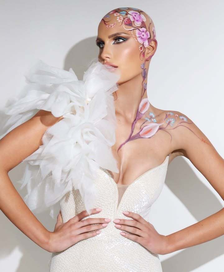 Учасниця "Міс США" з облисінням зняла перуку просто під час конкурсу: який вигляд вона мала на сцені. Фото