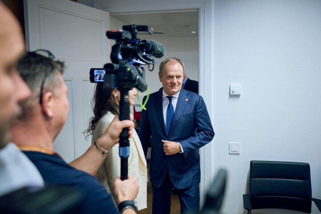 "Від цього залежить безпека повітряного простору Європи": Зеленський обговорив із Туском захист українського неба