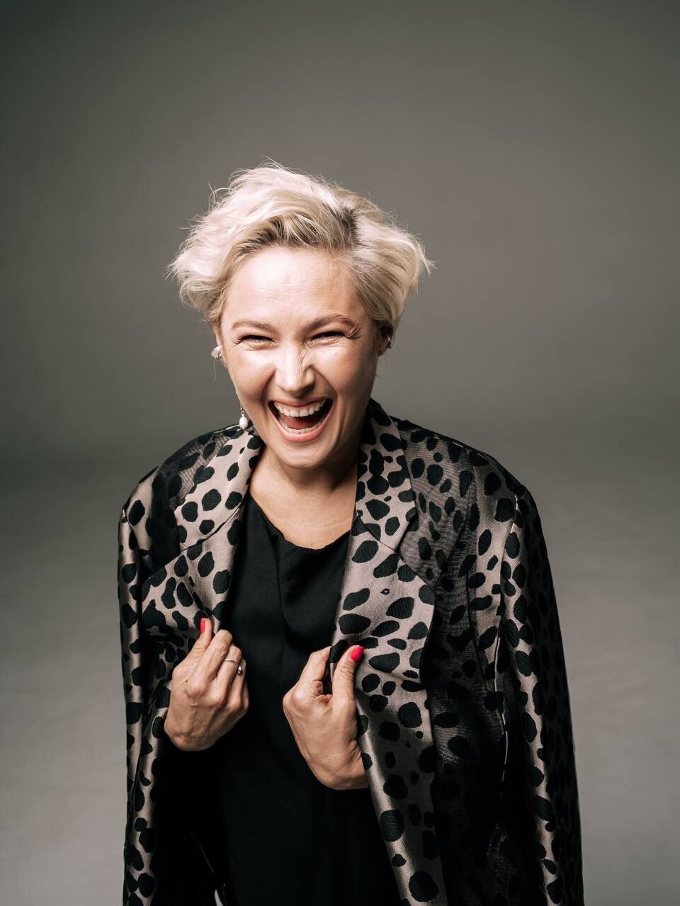 Гумор як "психотерапія" та зброя: інтерв'ю з Наталею Гаріповою