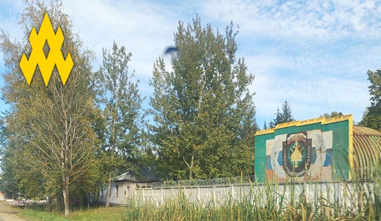 Вивозять запаси: в "Атеш" розповіли про паніку на складі боєприпасів в Орловській області. Фото