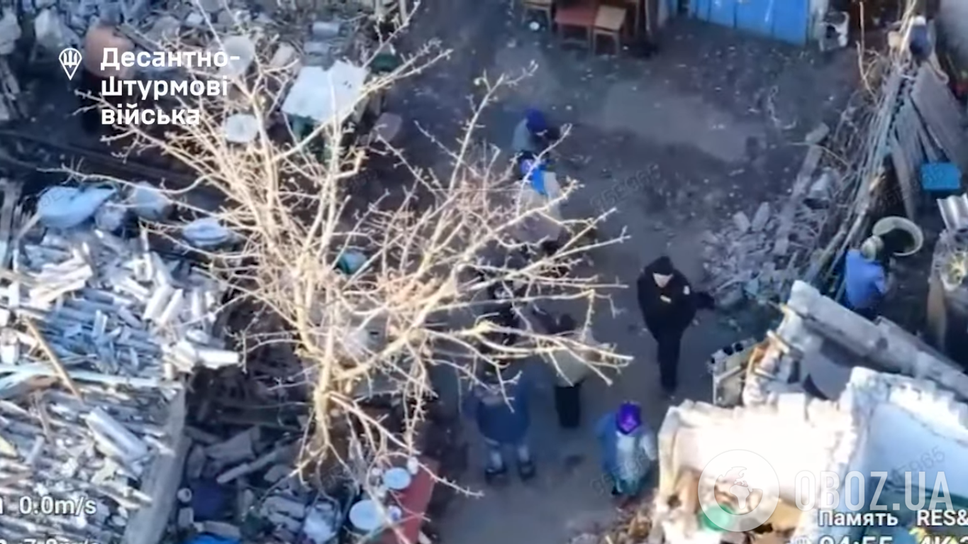 "Це надважливо": українські військові під час зачистки Кучерового Яру на Добропільському напрямку врятували групу цивільних. Відео