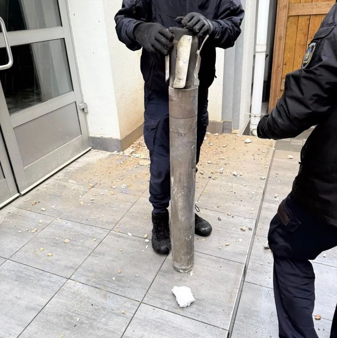 "Страшна тенденція": російська ракета влучила в синагогу в Херсоні. Фото