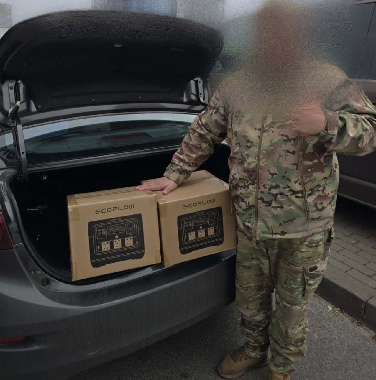 Не будьте байдужими: в шпиталі критично потрібен одяг для важкопоранених, а на фронт – дрони і зарядні станції