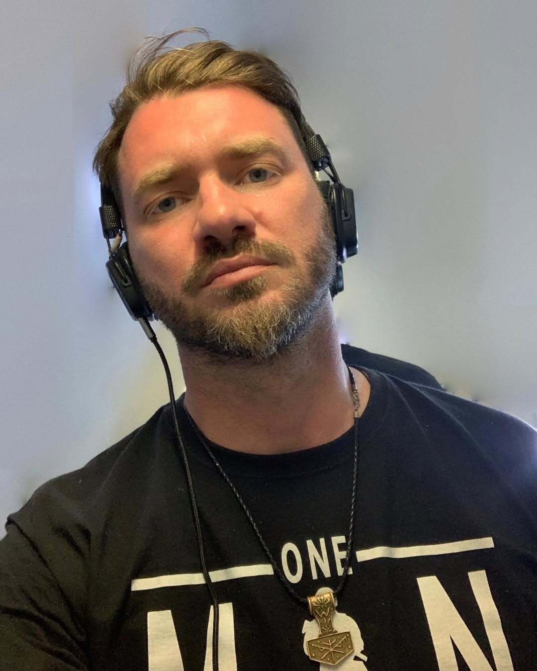 Танцор-воин Дмитрий Дикусар впервые за семь месяцев показался на фото и обратился к украинцам в свой юбилей