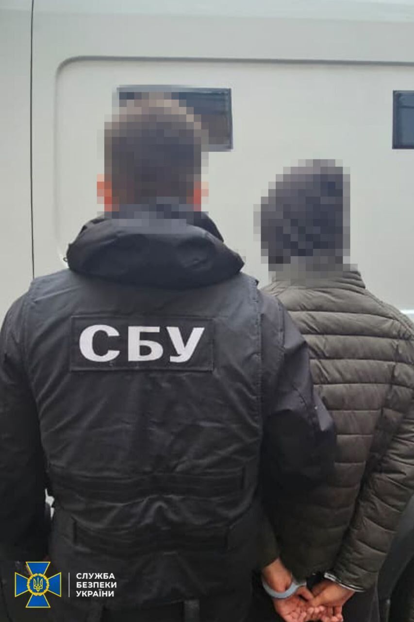 Отримав завдання підпалити будівлю Інституту національної памʼяті: у Києві затримали агента ФСБ. Фото та подробиці