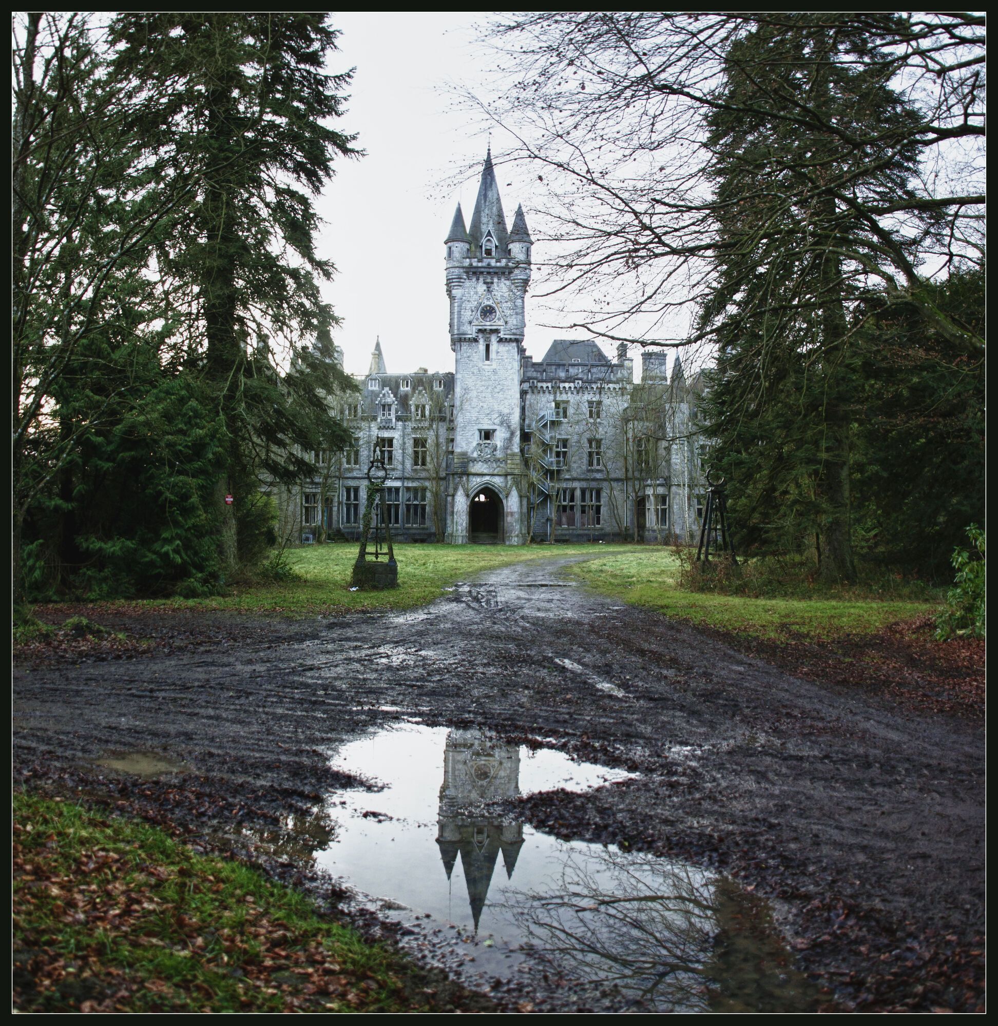 Моторошні місця з привидами в Європі: куди податися перед Геловіном