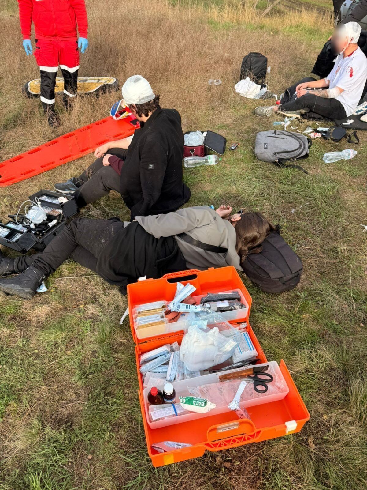 Авто вилетіло в кювет: на Одещині спроба незаконно перетнути кордон завершилась ДТП, є постраждалі. Фото