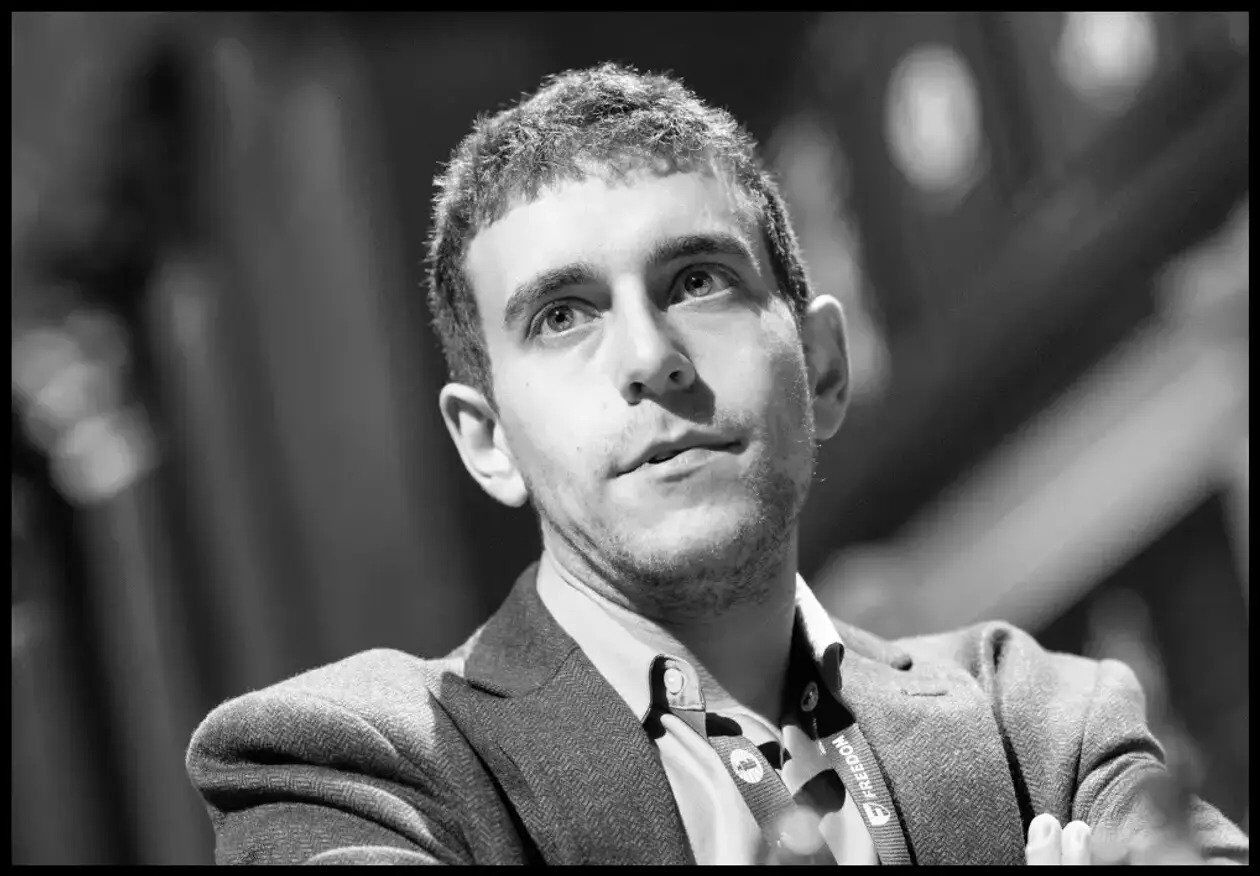 Российскому гроссмейстеру, который "ужасным способом" довел до смерти чемпиона мира с украинскими корнями, прилетела карма