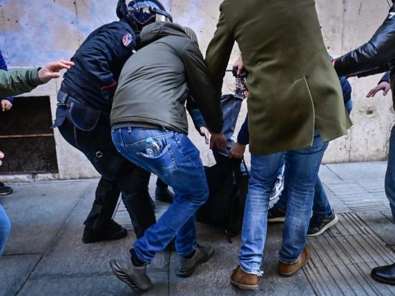 У Турині пропалестинська акція переросла у сутички з поліцією: є постраждалі з обох боків. Фото