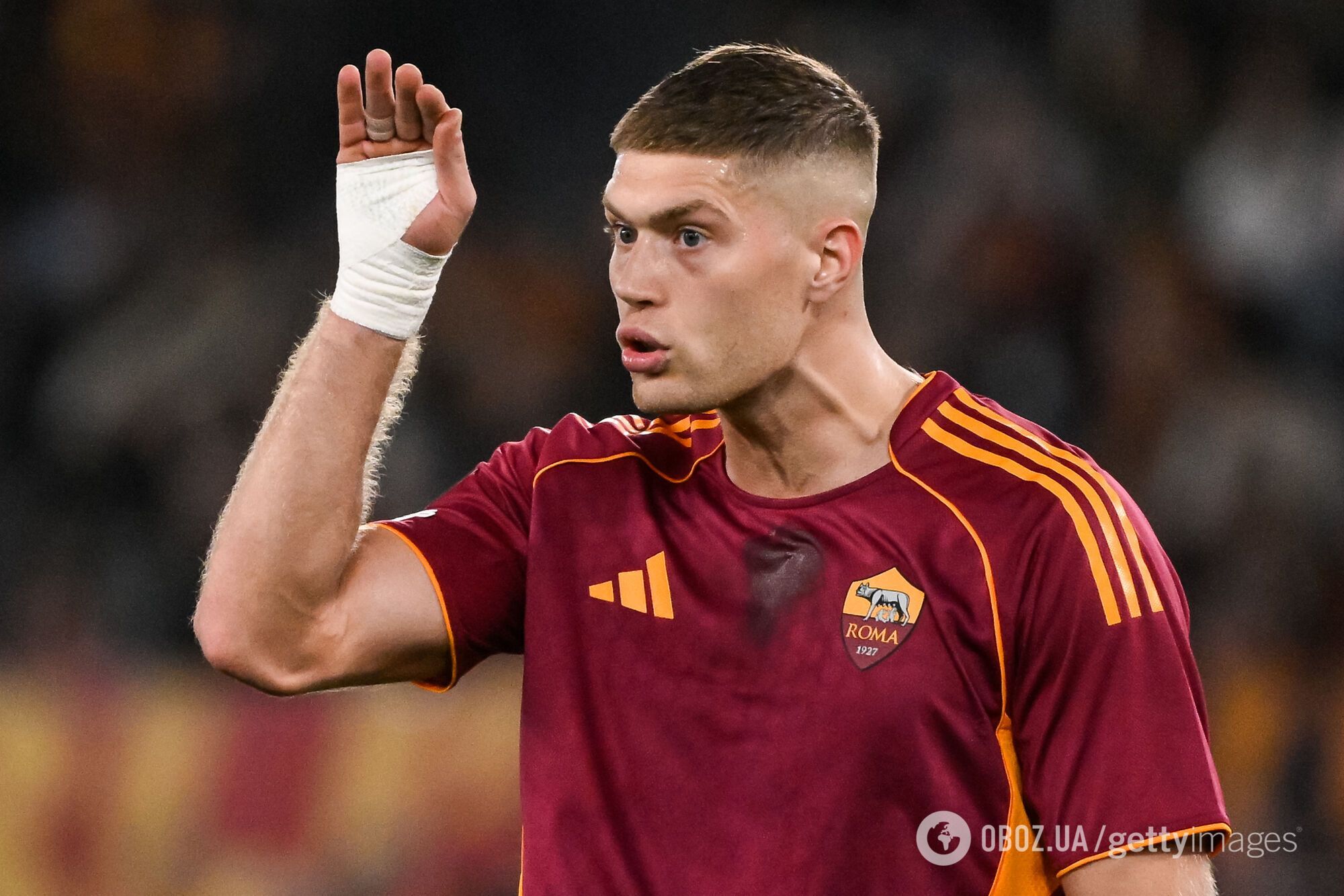 Футболист сборной Украины, которого выгоняет итальянский тренер, забил победный гол через 8 минут после выхода на поле. Видео